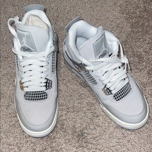 Jordan 4 - Frozen Moments Sneakers